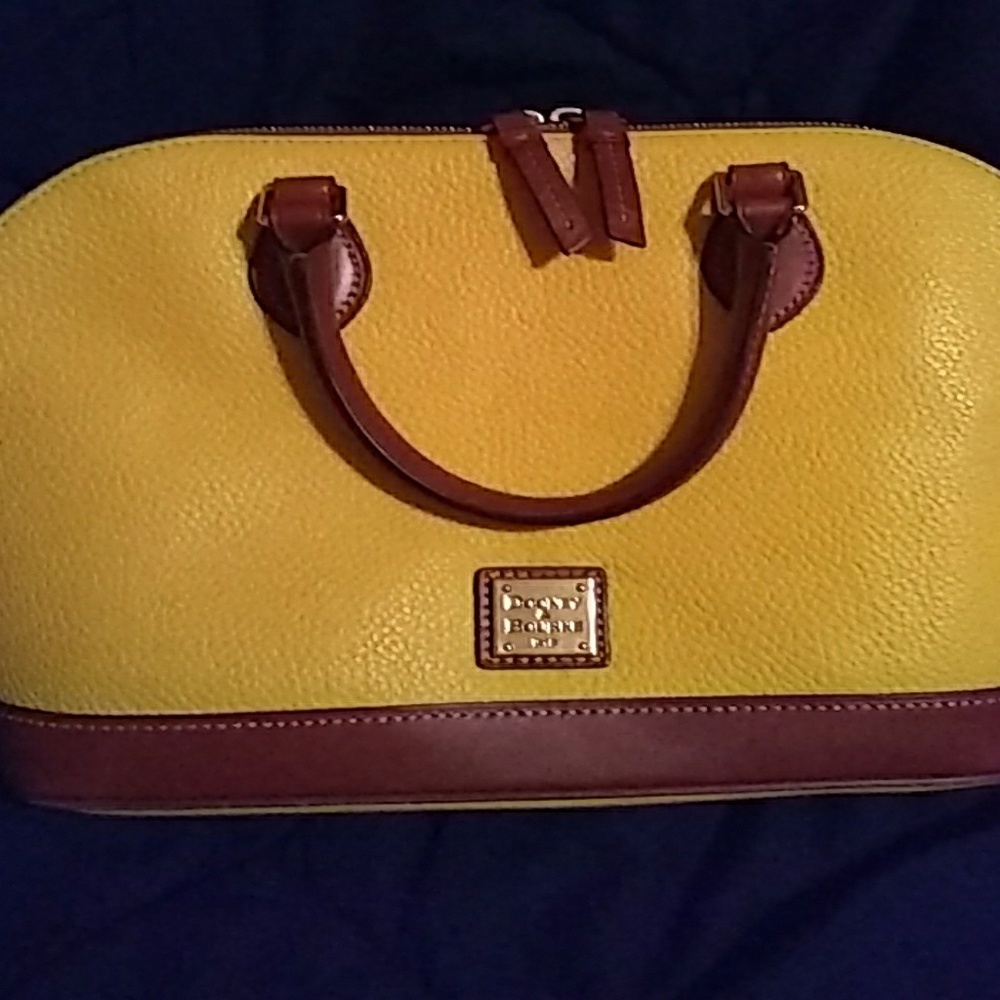 Dooney and Bourke Leather zip zip bag
